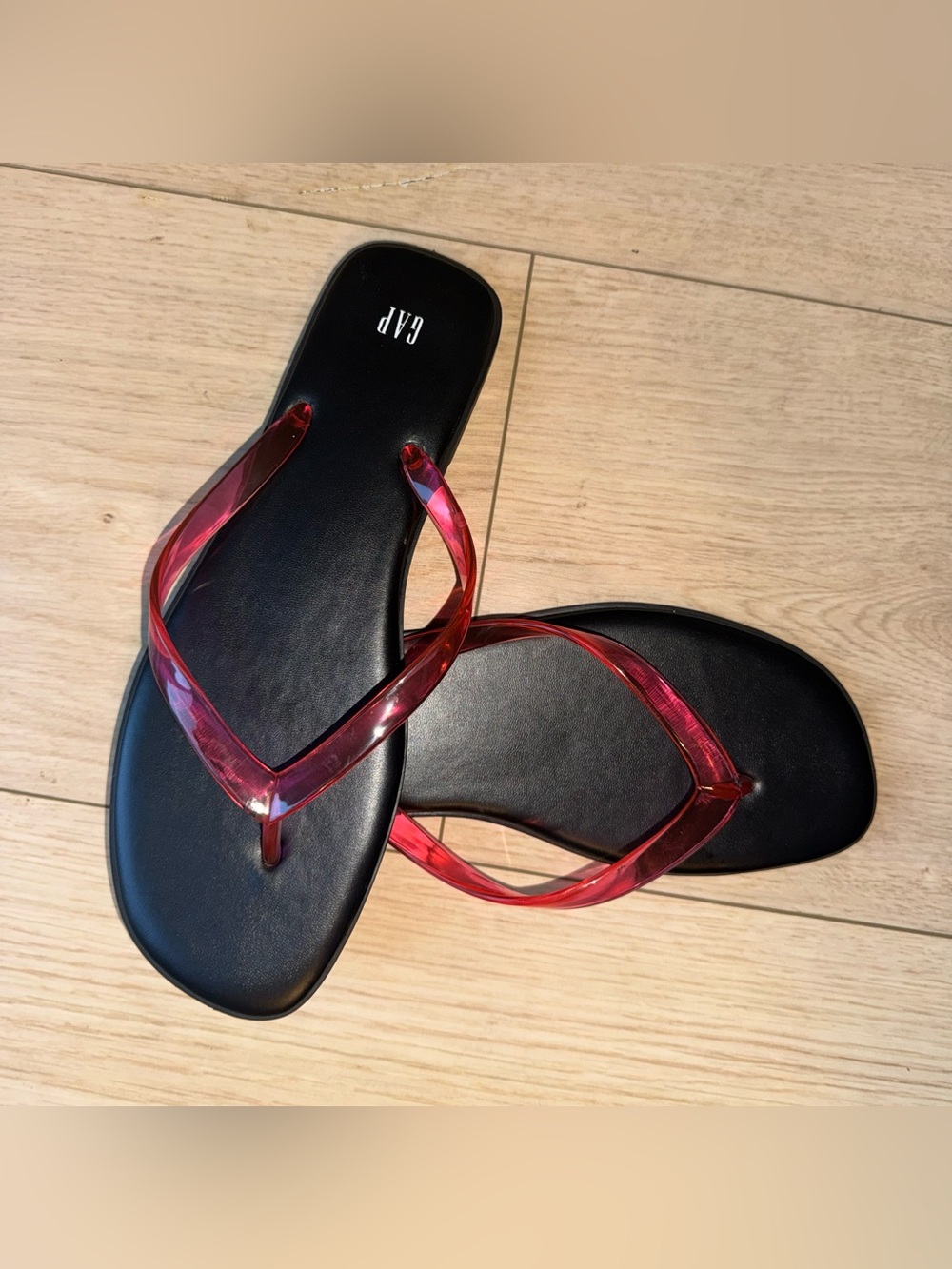 Flip Flops Size 9 By GAP Black Translucent Red Jelly Thong Straps